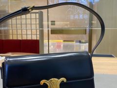 -华夏典当行(龙德广场店)