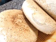 烧饼-清真喜兰老丁羊汤特色小吃