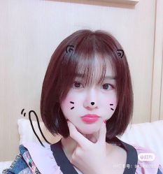 -时尚殿堂明星门店