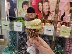 -VENCHI 闻绮(上海佛罗伦萨小镇店)