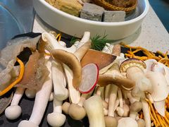 菌菇拼盘-四千高原·云南菜(天府二街店)