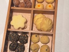 -八府香鸭·啫啫煲(华山路店)