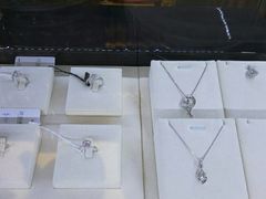 -沐渔二手奢侈品黄金手表包包回收·中古店(广州塔店)