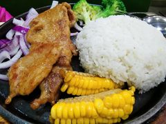 -佰搭果·广式茶餐厅(西华路店)