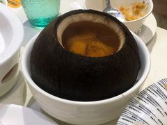 原只椰子海底椰炖老鸡-锦园春香港茶餐厅(西海湾旗舰店)