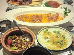 -八府香鸭·啫啫煲(华山路店)