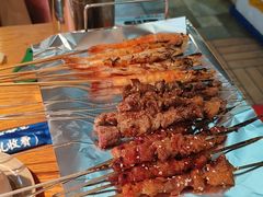 -喝丢一只鞋海鲜烧烤(市场店)