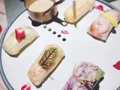 漫步花开彩虹卷-蜜桃花开·中西融合菜E&W(南长街店)