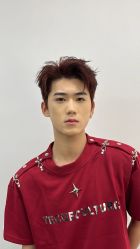 -一家只做男发烫染的店