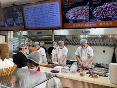 -闫家驴肉老店(华电一校店)