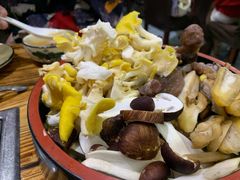 -菌之家·专业纯野生菌火锅·特色炒菌