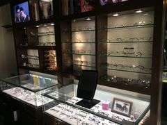 -视野联行眼镜蔡司·依视路官方授权店(顺城店)