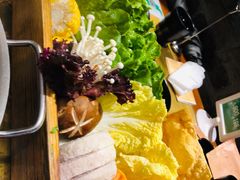 经典时蔬十二味-手选潮汕鲜活牛肉火锅(二七广场店)