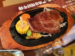 煎烤沙朗牛排-尊品牛排(恒峰店)