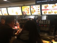 -麦当劳(新世纪环球中心店)
