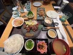 岩烧雪花牛肉定食-味太助·银饭食堂(中华城店)