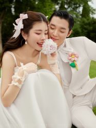 -至臻微拉婚纱摄影