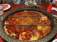 微辣锅底-黄家码头老火锅(解放碑旗舰店)