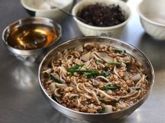 -正宗杨记普洱酸醋米线(总店)