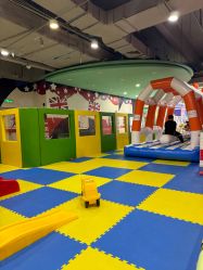 -利奥梦幻主题乐园(爱琴海购物公园店)