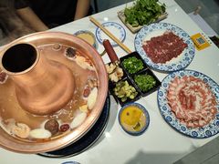 -一只羊·铜锅涮羊肉烧烤