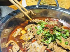 -大众跷脚牛肉馆·非遗传承单位(峨眉山店)