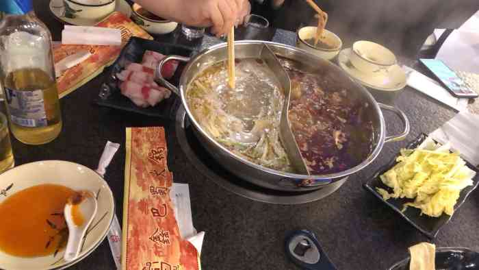 鑫巴蜀新概念火锅-"这家店服务一直都非常好,菜品很新鲜,出菜.