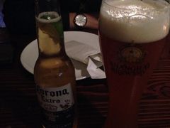 科洛娜&蜜桃啤酒-Shanghai Brew House上海啤酒工坊(老外街店)