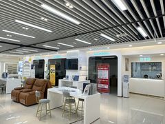 -现代眼镜批发城(威海路店)