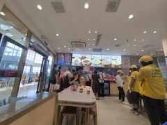 -小杨生煎(金山百联购物中心3楼店)