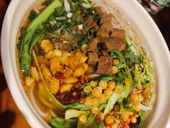 张飞牛肉面-爆炸头阿姨小四川正宗川味小吃(无任何分店)