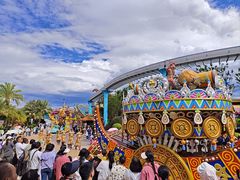 -七彩云南欢乐世界