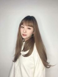 -时尚殿堂明星门店