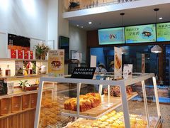 面包甜点陈列柜-前进麦味·天然烘焙(凯德1818店)