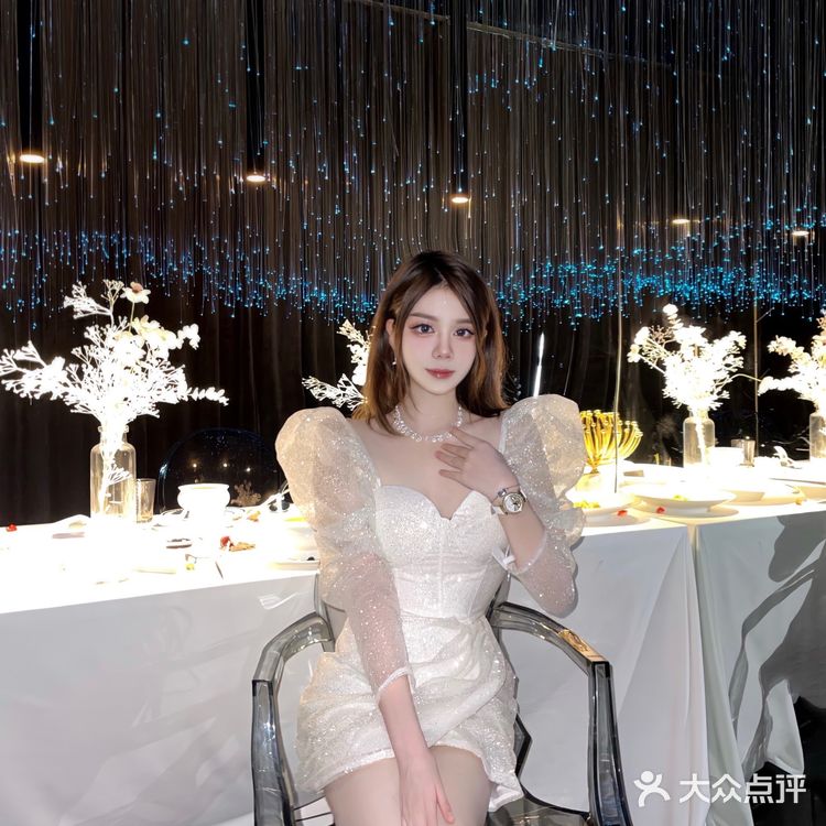 重庆绝美全江景概念餐厅