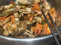 -七欣天香辣蟹火锅(上海银亿滨江店)