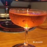 独自品味寂寞夜