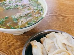 -黄阿姨锅贴大王(万航渡路店)