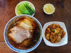 红汤+红焖肉-同得兴 Since·1995 传统苏式面馆(嘉馀坊店)