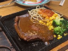 -菲滋意式餐厅(金华银泰城店)