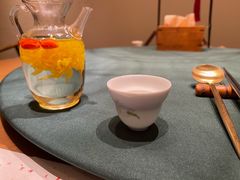 -荷风细雨·中国茶宴(世纪大道店)