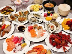-广州万富希尔顿酒店·感趣自助餐厅·金秋蟹宴生蚝海鲜刺身