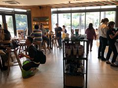 大堂-星巴克臻选(莘庄仲盛店)