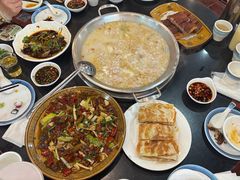 -老来福·非遗酸汤兔(凯旋路店)