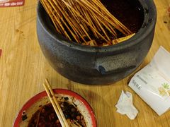 -拐枣巷小串串(财大店)