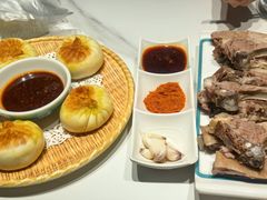 -三江源美食城