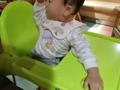 -洪氏嗨捞·广东猪肚鸡·椰子鸡火锅(西咸万象城店)