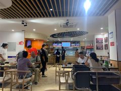大堂-闫家驴肉老店(华电一校店)