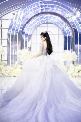 -Lady  Jane高端婚纱礼服馆