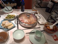 -黄记煌三汁焖锅(新佳丽江汉路店)